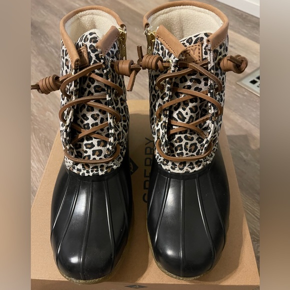 Sperry Leopard Duck Boots  Women’s size 6 - Picture 9 of 11
